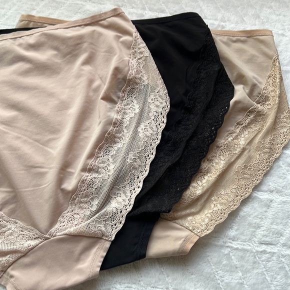 (3) Natori Bliss Perfection Lace French Cut Panty - Picture 5 of 16